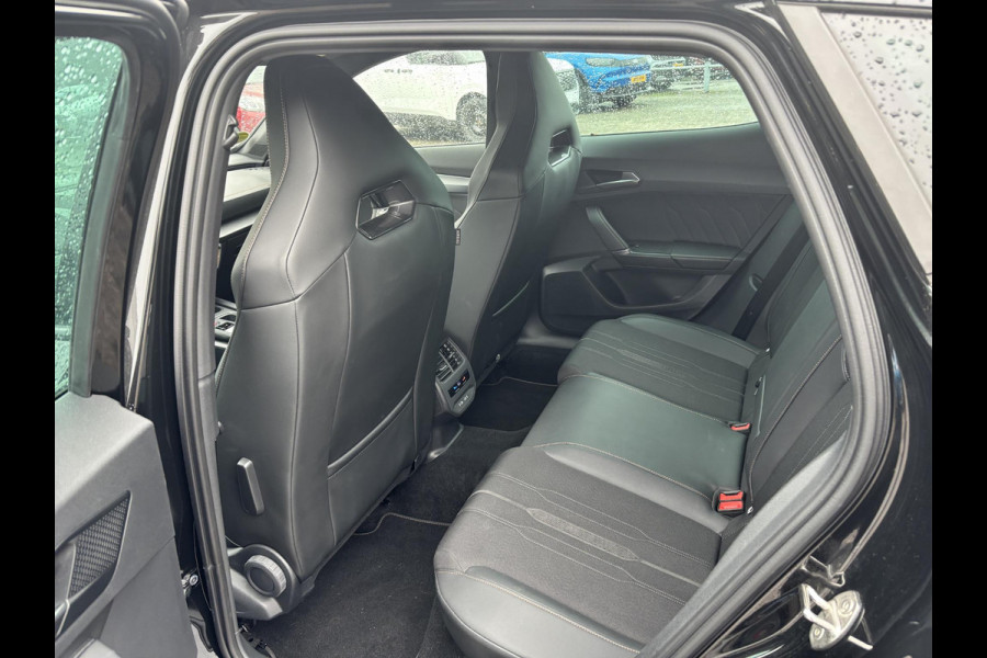 CUPRA Formentor 1.4 e-Hybrid VZ Performance 245 PK | Stuur & Stoelverwarming | Camera | Adaptive cruise control | 19 inch | Carplay