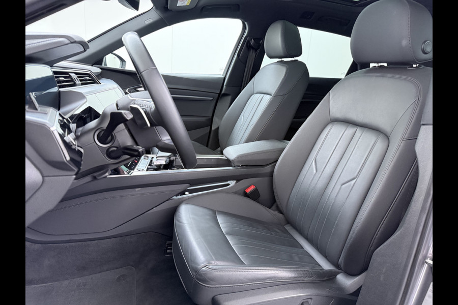 Audi e-tron 313pk Quattro Pano-Dak Adap.Cruise Leer+Verwarmd+Memory Camera Apple Carplay Android Auto Pdc Business Edition Plus 50 Quattro 4wd SOH 91% Elek.Achterklep Lmv Privacy Glas Led DAB Virtual Cockpit Rijstrooksensor Origineel Nederlandse Auto