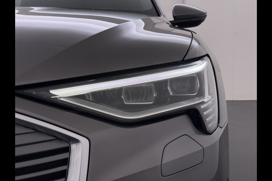 Audi e-tron 313pk Quattro Pano-Dak Adap.Cruise Leer+Verwarmd+Memory Camera Apple Carplay Android Auto Pdc Business Edition Plus 50 Quattro 4wd SOH 91% Elek.Achterklep Lmv Privacy Glas Led DAB Virtual Cockpit Rijstrooksensor Origineel Nederlandse Auto