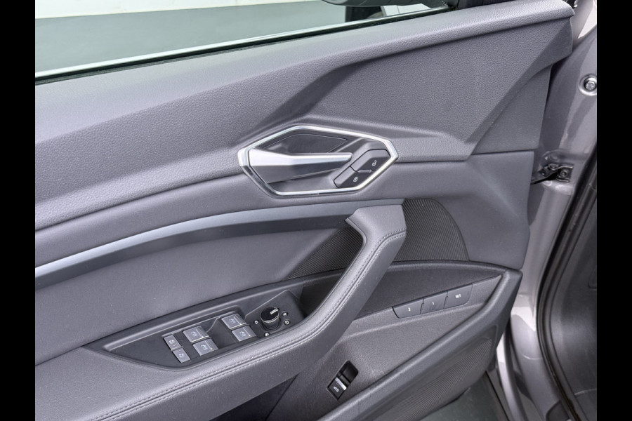 Audi e-tron 313pk Quattro Pano-Dak Adap.Cruise Leer+Verwarmd+Memory Camera Apple Carplay Android Auto Pdc Business Edition Plus 50 Quattro 4wd SOH 91% Elek.Achterklep Lmv Privacy Glas Led DAB Virtual Cockpit Rijstrooksensor Origineel Nederlandse Auto