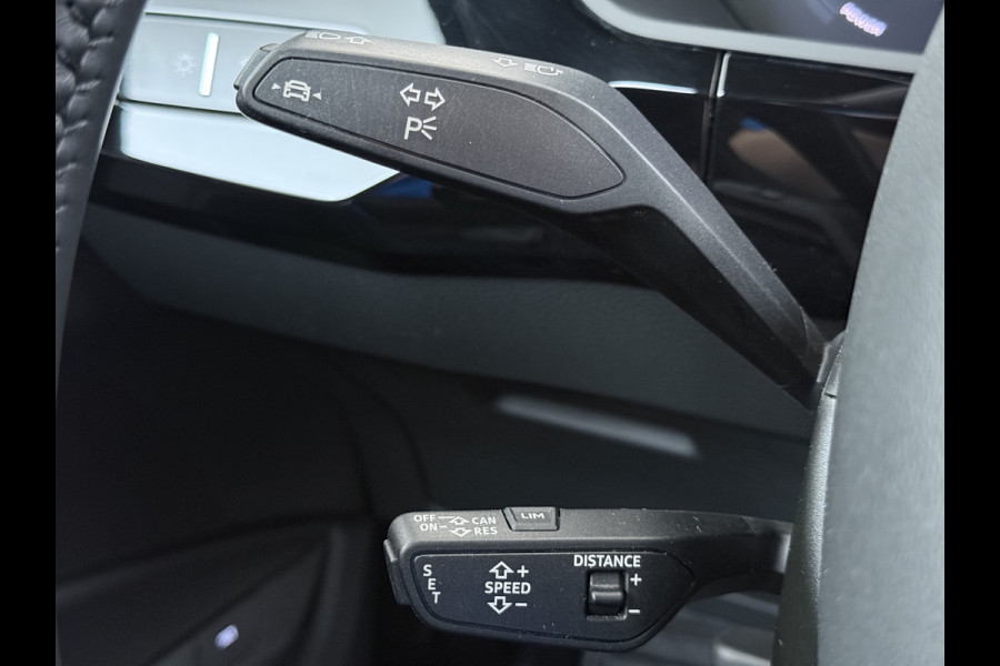 Audi e-tron 313pk Quattro Pano-Dak Adap.Cruise Leer+Verwarmd+Memory Camera Apple Carplay Android Auto Pdc Business Edition Plus 50 Quattro 4wd SOH 91% Elek.Achterklep Lmv Privacy Glas Led DAB Virtual Cockpit Rijstrooksensor Origineel Nederlandse Auto