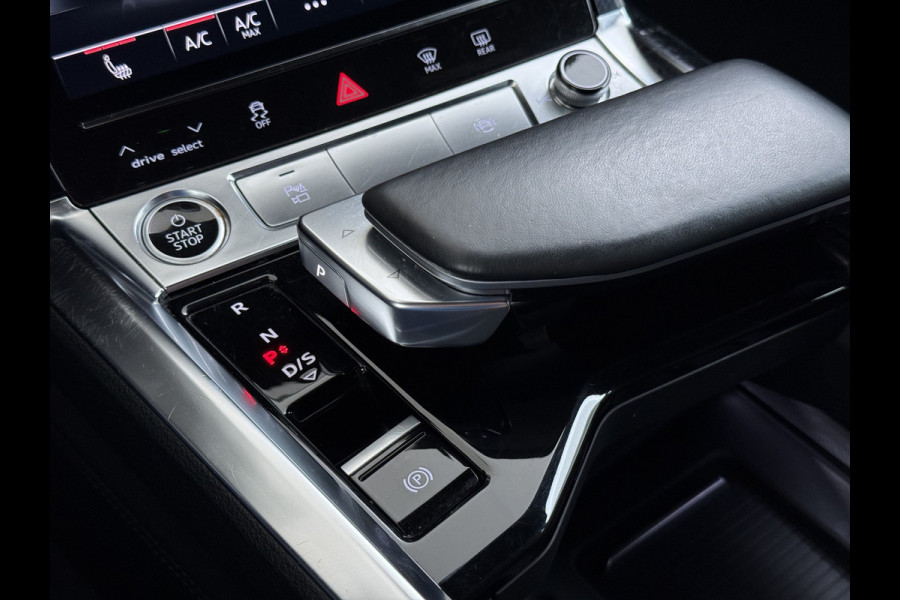 Audi e-tron 313pk Quattro Pano-Dak Adap.Cruise Leer+Verwarmd+Memory Camera Apple Carplay Android Auto Pdc Business Edition Plus 50 Quattro 4wd SOH 91% Elek.Achterklep Lmv Privacy Glas Led DAB Virtual Cockpit Rijstrooksensor Origineel Nederlandse Auto
