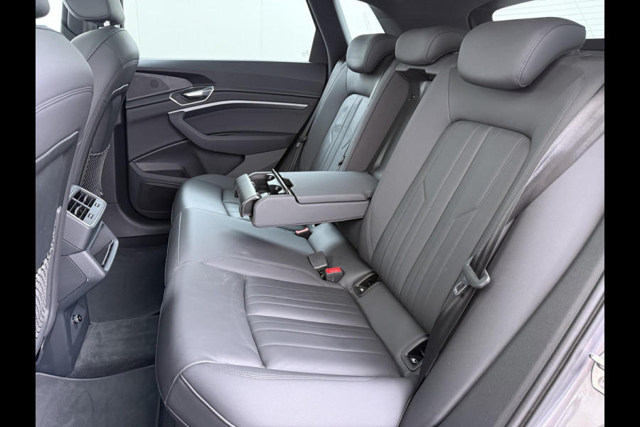 Audi e-tron 313pk Quattro Pano-Dak Adap.Cruise Leer+Verwarmd+Memory Camera Apple Carplay Android Auto Pdc Business Edition Plus 50 Quattro 4wd SOH 91% Elek.Achterklep Lmv Privacy Glas Led DAB Virtual Cockpit Rijstrooksensor Origineel Nederlandse Auto