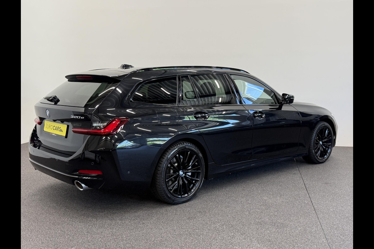 BMW 3 Serie Touring 320e Airco ECC Navi Wireless Carplay PDC VA+Camera Adaptive Cruise Control Full LED HuD Display Stoelverwarming