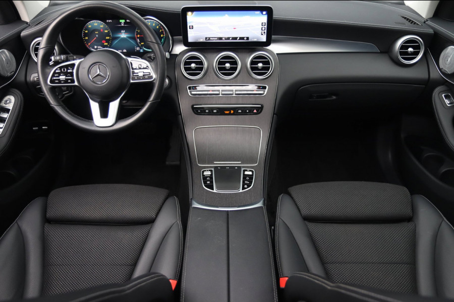 Mercedes-Benz GLC 300e 4MATIC / PANODAK / 360 / BURMESTER / MATRIX / CARPLAY