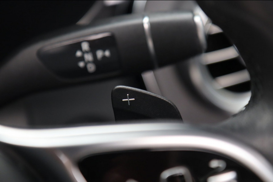 Mercedes-Benz GLC 300e 4MATIC / PANODAK / 360 / BURMESTER / MATRIX / CARPLAY