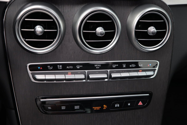 Mercedes-Benz GLC 300e 4MATIC / PANODAK / 360 / BURMESTER / MATRIX / CARPLAY