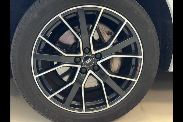 Audi Q5 50 TFSIe 3X S-LINE | PANO | CARBON | CAMERA | SFEERVERLICHTING