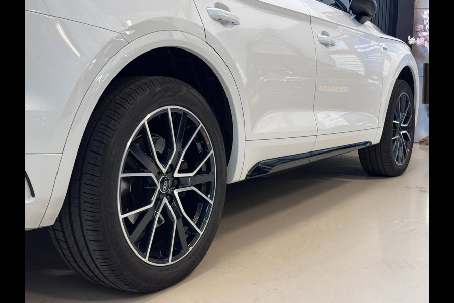 Audi Q5 50 TFSIe 3X S-LINE | PANO | CARBON | CAMERA | SFEERVERLICHTING