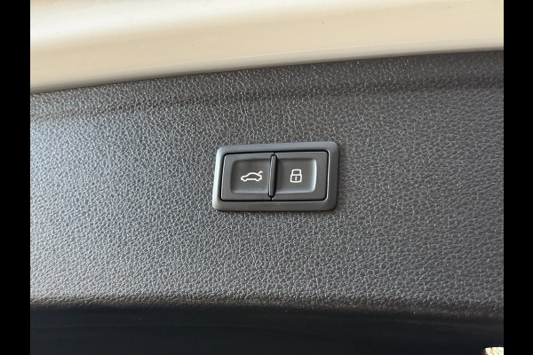 Audi Q5 50 TFSIe 3X S-LINE | PANO | CARBON | CAMERA | SFEERVERLICHTING