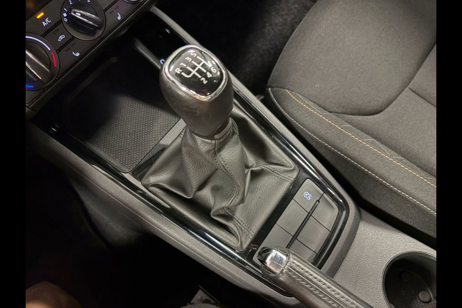 Škoda SCALA 1.0 TSI Ambition*NAP*Stoelverwarming*Cruise-Control*Apple-Carplay*LED*