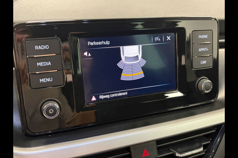 Škoda SCALA 1.0 TSI Ambition*NAP*Stoelverwarming*Cruise-Control*Apple-Carplay*LED*
