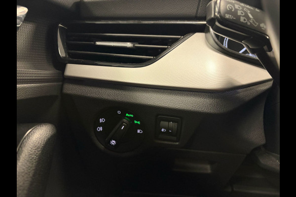 Škoda SCALA 1.0 TSI Ambition*NAP*Stoelverwarming*Cruise-Control*Apple-Carplay*LED*
