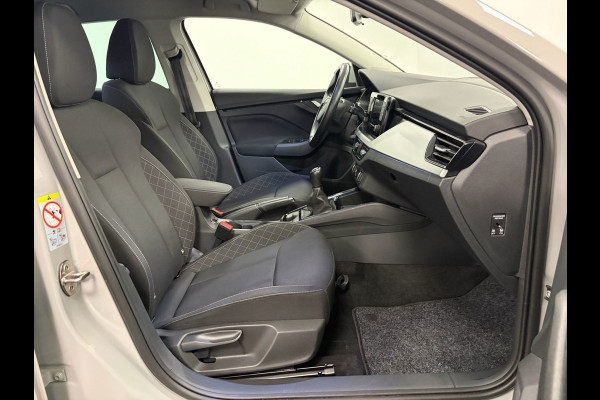 Škoda SCALA 1.0 TSI Ambition*NAP*Stoelverwarming*Cruise-Control*Apple-Carplay*LED*