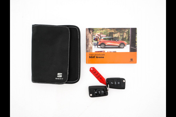 Seat Arona 1.0 TSI Style Business Intense (INCL-BTW) Aut. *ADAPTIVE-CRUISE | NAVI-FULLMAP | KEYLESS | CAMERA | DAB | CARPLAY | PRIVACY-GLASS | ECC | PDC | 16''ALU*