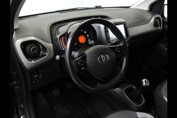 Toyota Aygo 1.0 VVT-i X-Play Limited NAVI/CAMERA/AIRCO/BLUETOOTH!