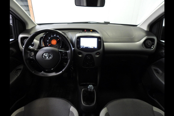 Toyota Aygo 1.0 VVT-i X-Play Limited NAVI/CAMERA/AIRCO/BLUETOOTH!