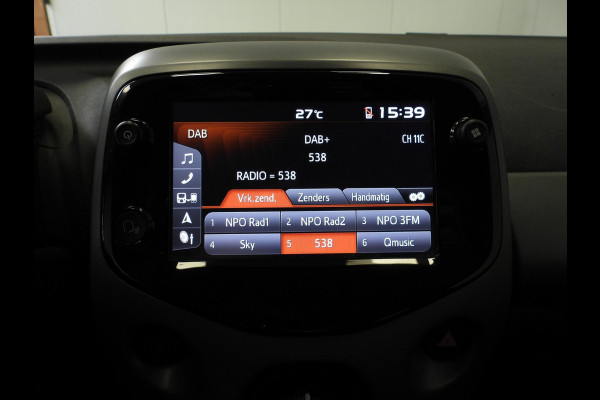 Toyota Aygo 1.0 VVT-i X-Play Limited NAVI/CAMERA/AIRCO/BLUETOOTH!