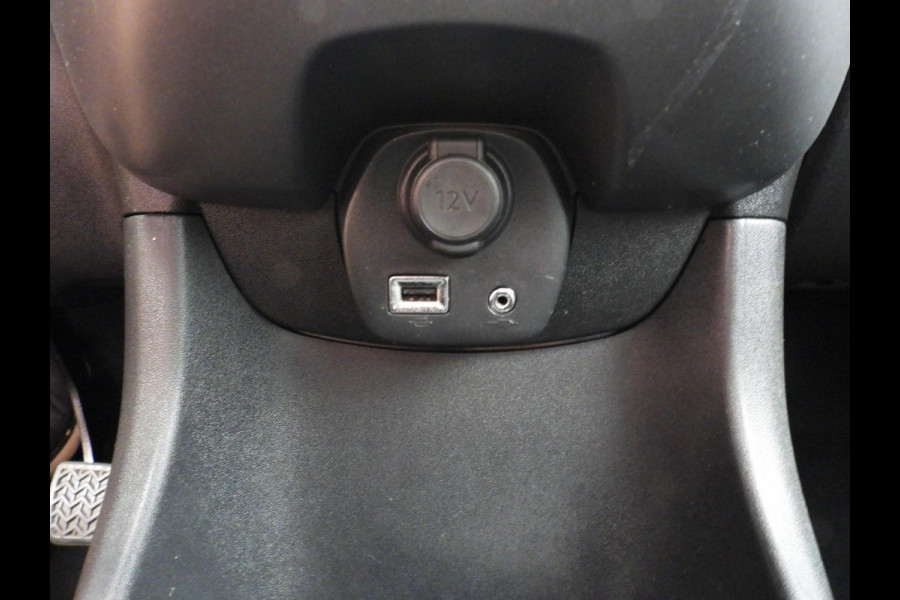 Toyota Aygo 1.0 VVT-i X-Play Limited NAVI/CAMERA/AIRCO/BLUETOOTH!