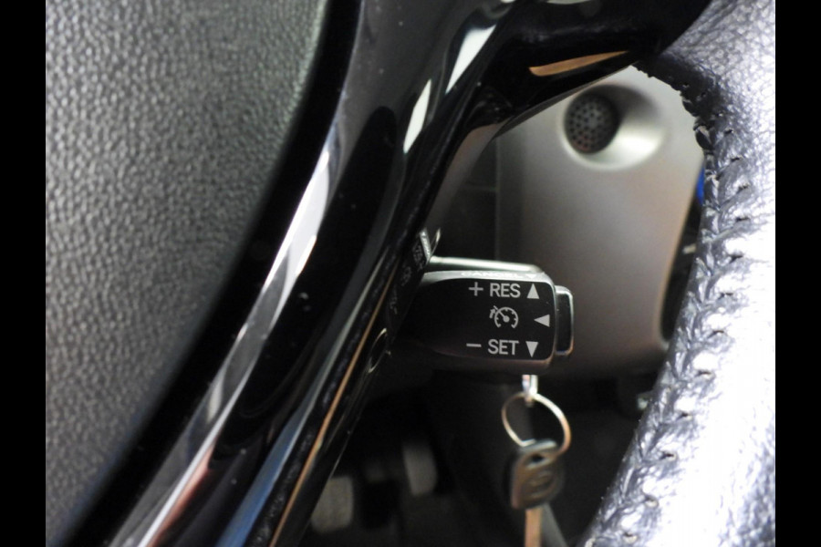 Toyota Aygo 1.0 VVT-i X-Play Limited NAVI/CAMERA/AIRCO/BLUETOOTH!