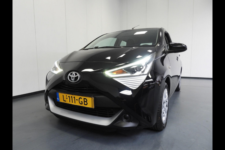 Toyota Aygo 1.0 VVT-i X-Play Limited NAVI/CAMERA/AIRCO/BLUETOOTH!