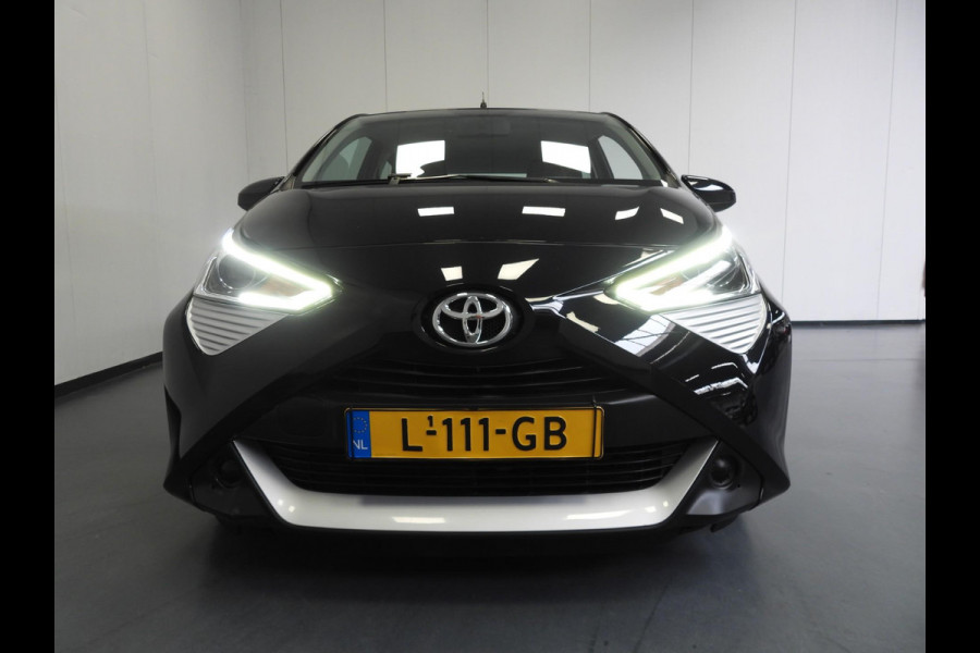 Toyota Aygo 1.0 VVT-i X-Play Limited NAVI/CAMERA/AIRCO/BLUETOOTH!
