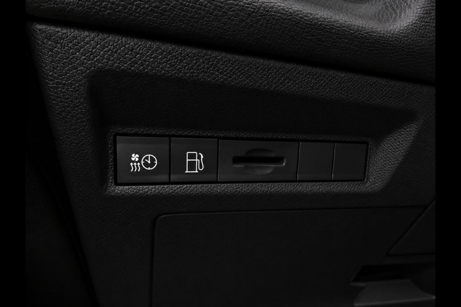 Peugeot 308 SW 1.6 Plug-in Hybrid 225 GT Navigatie Apple Carplay/Android Auto Camera Parkeersensoren Adaptive Cruise Control Stoelverwarming FULL LED Climate Control Virtual Cockpit Lichtmetalen velgen