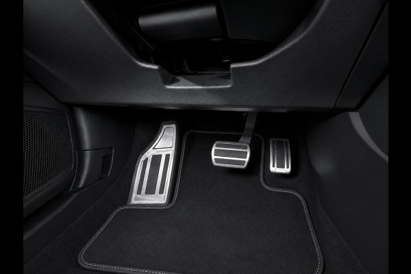 Peugeot 308 SW 1.6 Plug-in Hybrid 225 GT Navigatie Apple Carplay/Android Auto Camera Parkeersensoren Adaptive Cruise Control Stoelverwarming FULL LED Climate Control Virtual Cockpit Lichtmetalen velgen