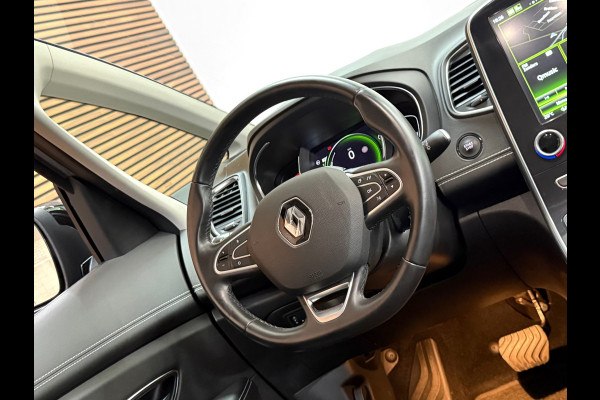 Renault Scénic 1.3 TCe Bose | 7-Persoons | Leder/Alcantara | Panorama voorruit | Massage stoel | BOSE Sound | Navigatie | Camera