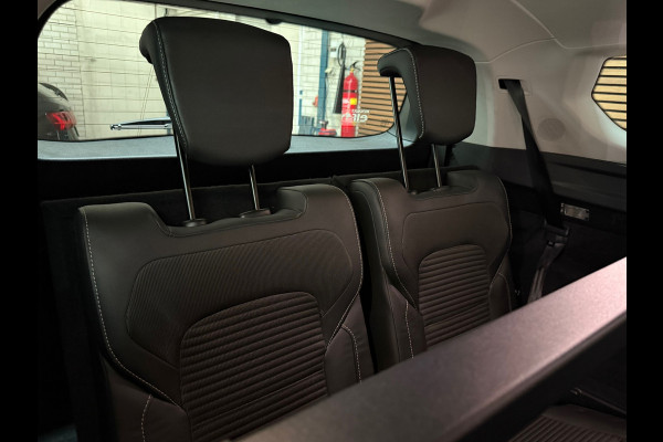 Renault Scénic 1.3 TCe Bose | 7-Persoons | Leder/Alcantara | Panorama voorruit | Massage stoel | BOSE Sound | Navigatie | Camera