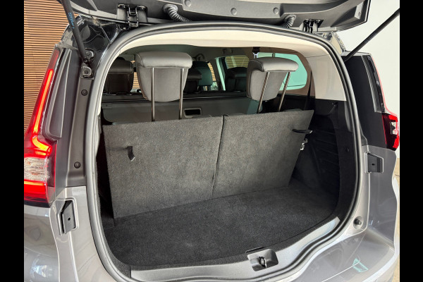 Renault Scénic 1.3 TCe Bose | 7-Persoons | Leder/Alcantara | Panorama voorruit | Massage stoel | BOSE Sound | Navigatie | Camera