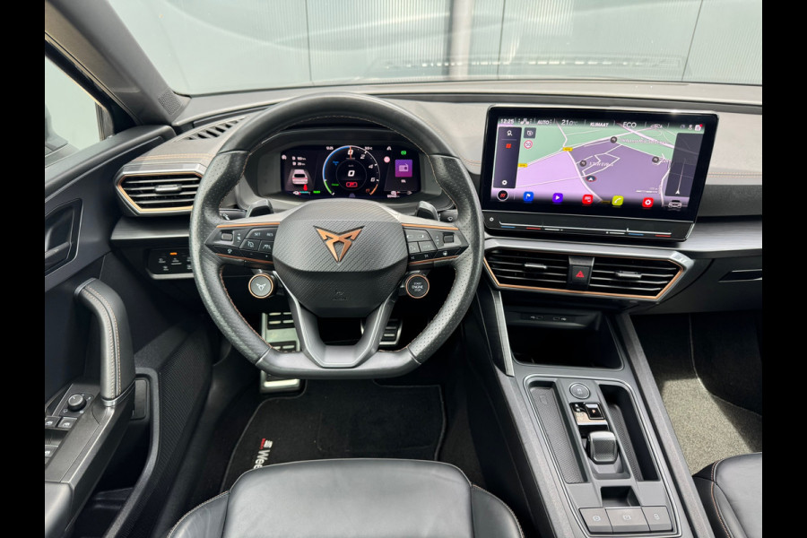 CUPRA Leon Sportstourer 1.4 e-Hybrid VZ * Leder * Startknop stuur * Camera * Side Assist *