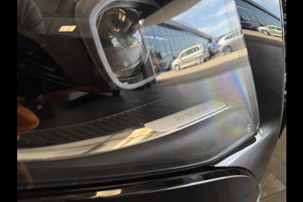 Mercedes-Benz V-Klasse 300d Extra Lang DC Avantgarde Edition Maxton Design Pakket AMG