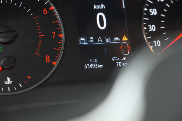 Renault Captur TCe 90 Zen | Trekhaak | Parkeersensoren | Navigatie | Stoelverwarming