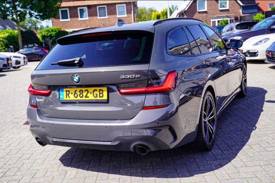 BMW 3 Serie Touring 330e High Executive | Head Up Display | 360 camera | Stuurwielverwarming|Elektrische trekhaak