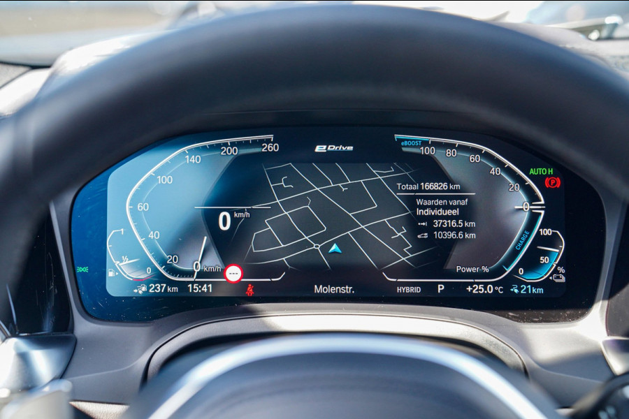 BMW 3 Serie Touring 330e High Executive | Head Up Display | 360 camera | Stuurwielverwarming|Elektrische trekhaak