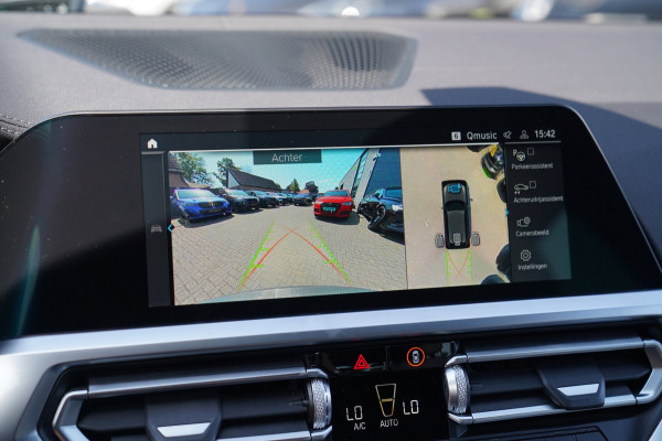 BMW 3 Serie Touring 330e High Executive | Head Up Display | 360 camera | Stuurwielverwarming|Elektrische trekhaak
