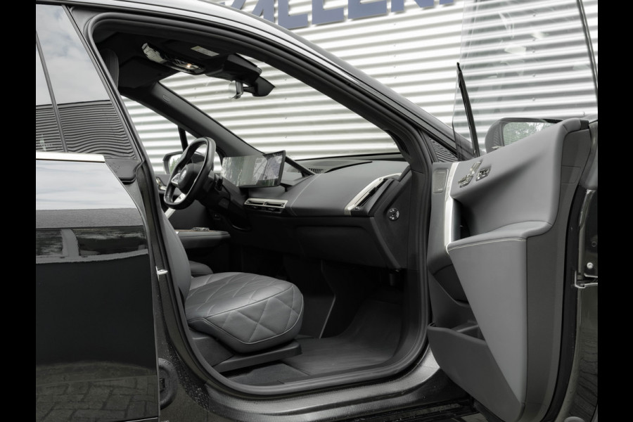 BMW iX M60 - Pano - Bowers & Wilkins - Active Steering - Luchtvering - 112kWh