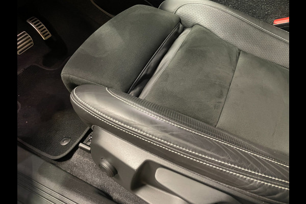 Volvo XC40 Recharge P8 AWD R-Design|92% SOH|ACC|CAMERA|CARPLAY|ANDROID AUTO|STOEL+STUURVERW|ELEK.KLEP|NL-AUTO|NAP|INCL.BTW|1e EIG|