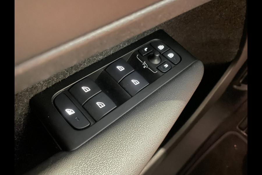 Volvo XC40 Recharge P8 AWD R-Design|92% SOH|ACC|CAMERA|CARPLAY|ANDROID AUTO|STOEL+STUURVERW|ELEK.KLEP|NL-AUTO|NAP|INCL.BTW|1e EIG|
