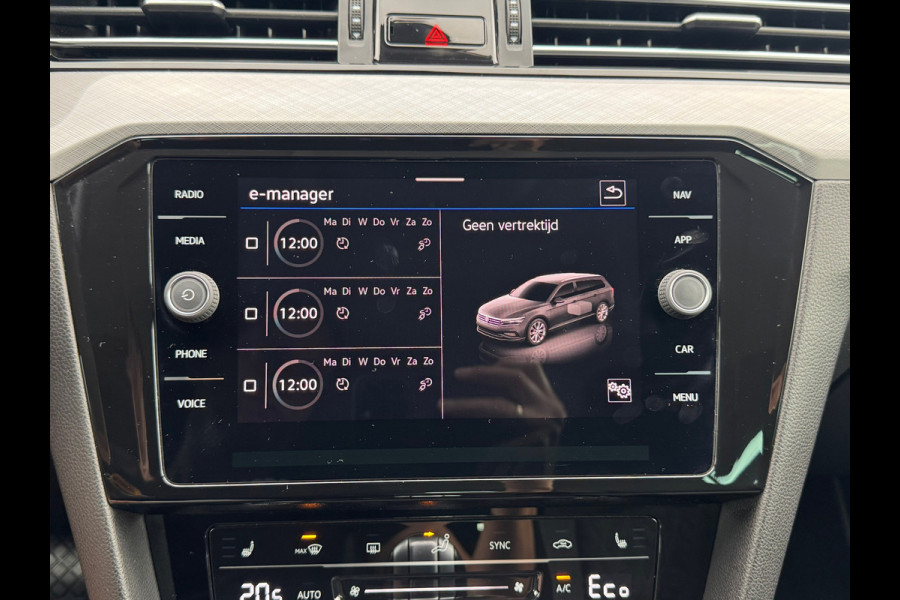 Volkswagen Passat Variant 1.4 TSI PHEV GTE * Trekhaak * Camera * Elek. Klep * Travel Assist *