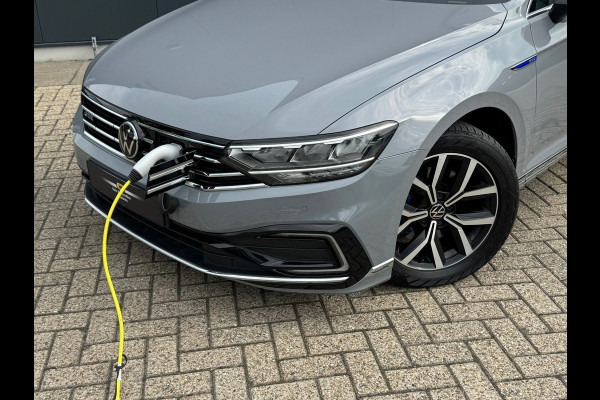 Volkswagen Passat Variant 1.4 TSI PHEV GTE * Trekhaak * Camera * Elek. Klep * Travel Assist *