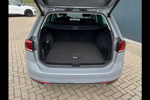Volkswagen Passat Variant 1.4 TSI PHEV GTE * Trekhaak * Camera * Elek. Klep * Travel Assist *