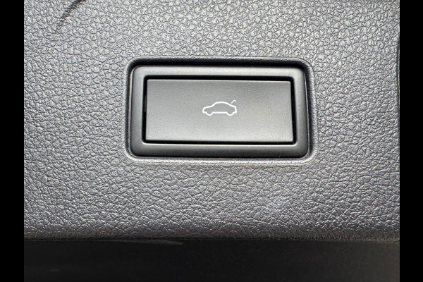 Volkswagen Passat Variant 1.4 TSI PHEV GTE * Trekhaak * Camera * Elek. Klep * Travel Assist *