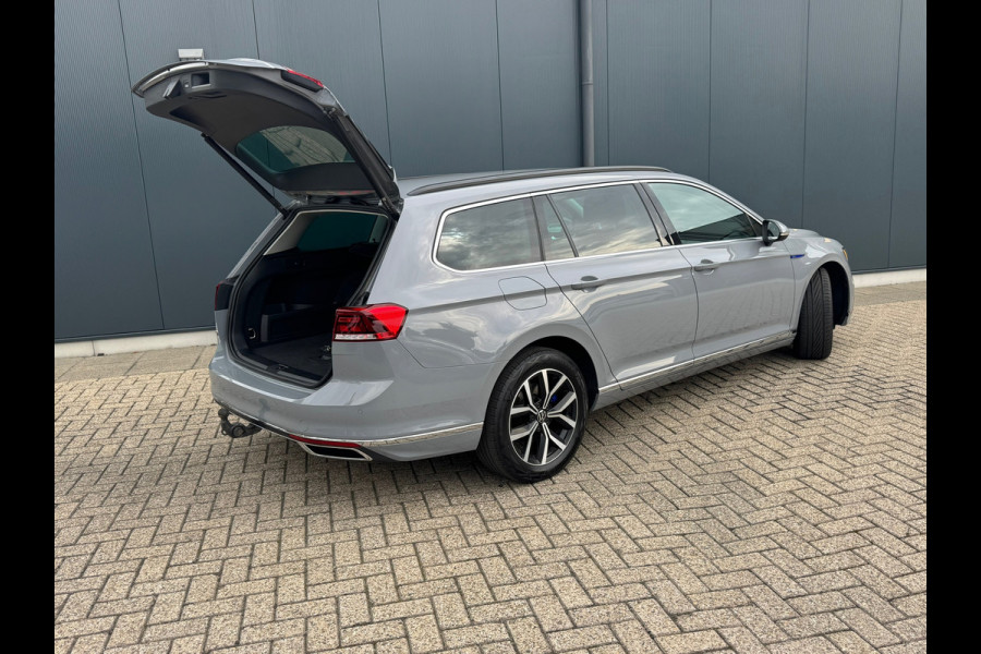 Volkswagen Passat Variant 1.4 TSI PHEV GTE * Trekhaak * Camera * Elek. Klep * Travel Assist *