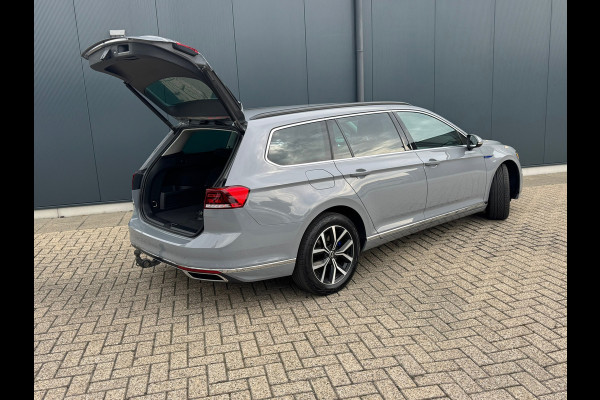 Volkswagen Passat Variant 1.4 TSI PHEV GTE * Trekhaak * Camera * Elek. Klep * Travel Assist *