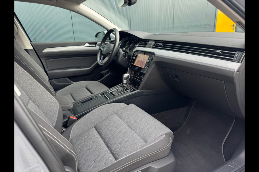 Volkswagen Passat Variant 1.4 TSI PHEV GTE * Trekhaak * Camera * Elek. Klep * Travel Assist *