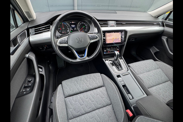 Volkswagen Passat Variant 1.4 TSI PHEV GTE * Trekhaak * Camera * Elek. Klep * Travel Assist *