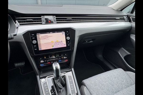Volkswagen Passat Variant 1.4 TSI PHEV GTE * Trekhaak * Camera * Elek. Klep * Travel Assist *