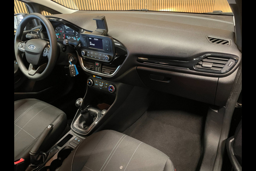 Ford Fiesta 1.1|70 PK|5-DEURS|AIRCO|CRUISE CONTROL|LANE-ASSIST|ELEK.RAMEN+SPIEGELS|BLUETOOTH|ECO|TCS|START/STOP|NL-AUTO|NAP|